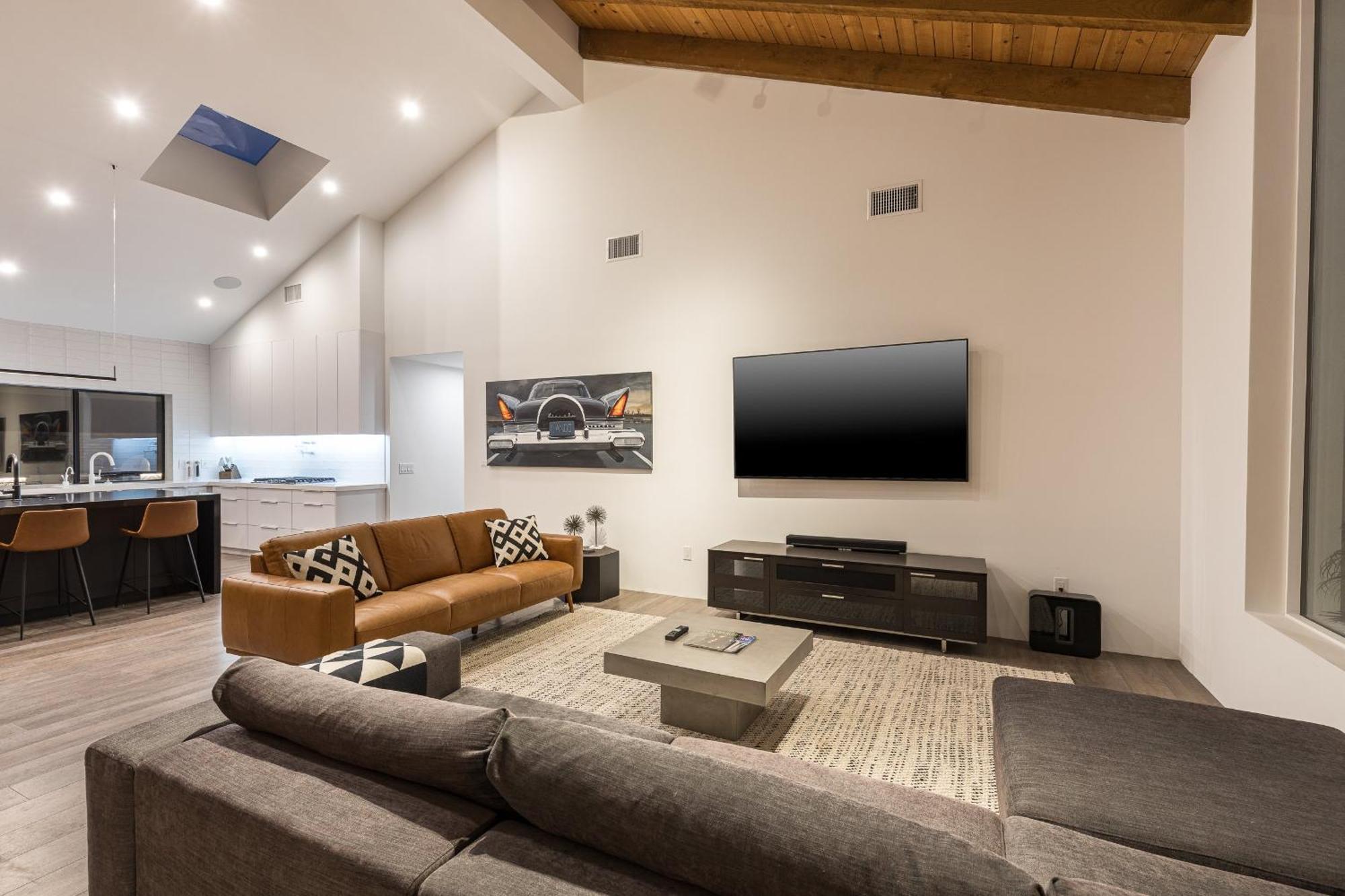Luxury Micro-Resort, Theater, Sauna, Heated Pool Phoenix Exterior photo