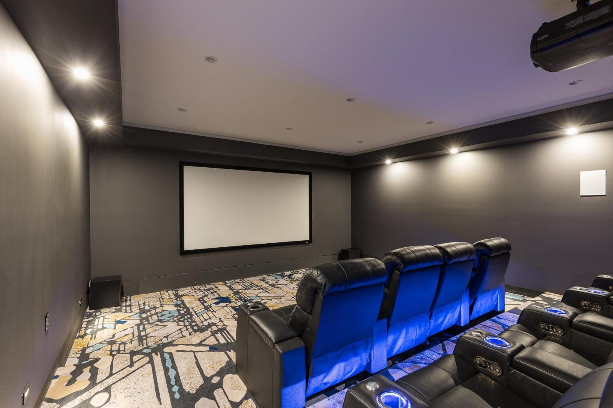 Luxury Micro-Resort, Theater, Sauna, Heated Pool Phoenix Exterior photo