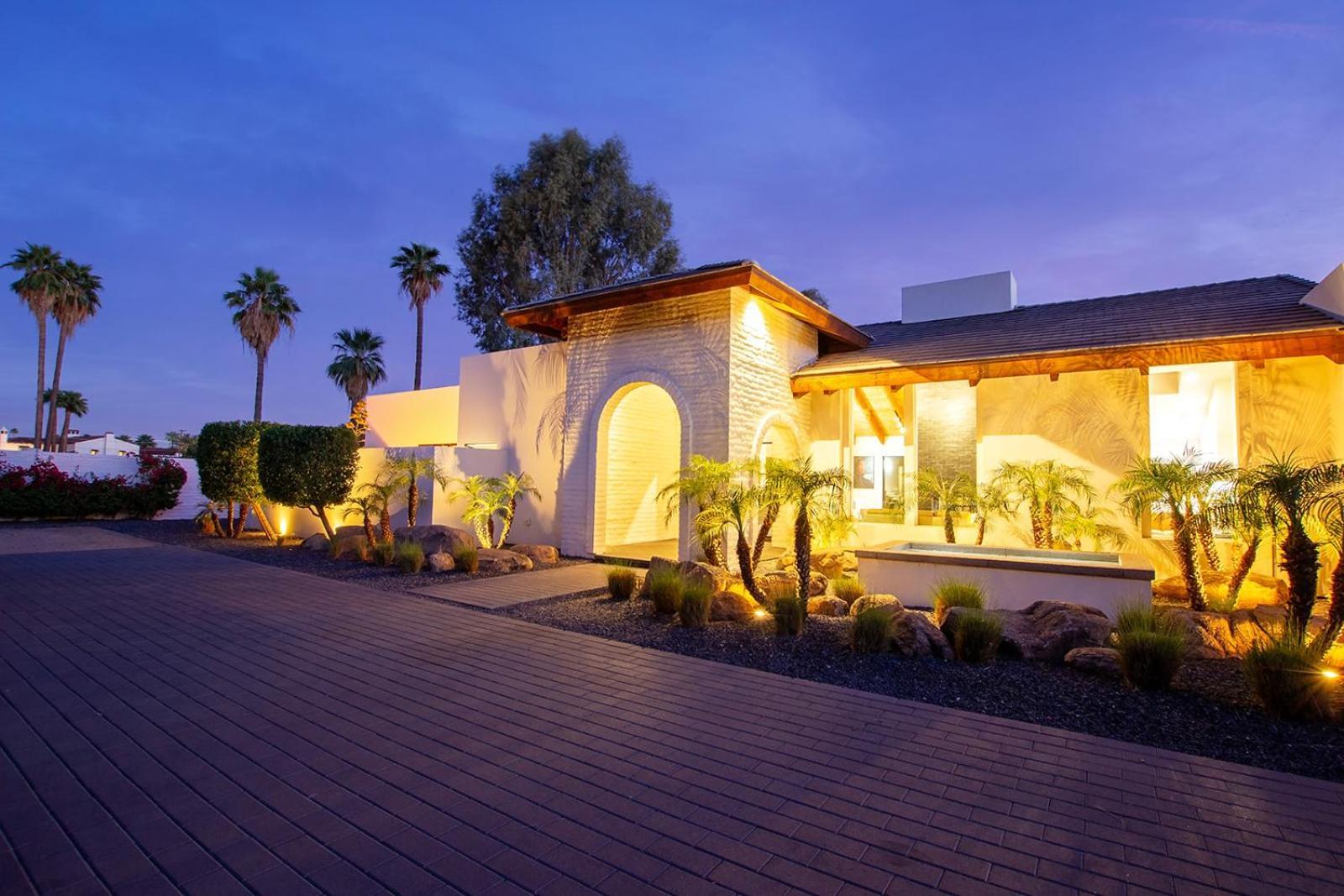 Luxury Micro-Resort, Theater, Sauna, Heated Pool Phoenix Exterior photo